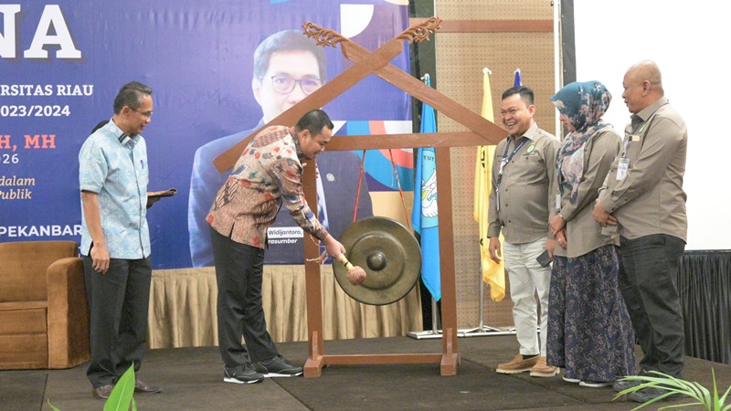 Hadirkan Ombudsman RI, UNRI Gelar Kuliah Perdana Mahasiswa Pascasarjana