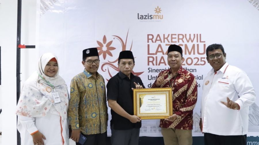 Lazismu Wilayah Riau Beri Penghargaan Kepada PD Muhammadiyah Pekanbaru