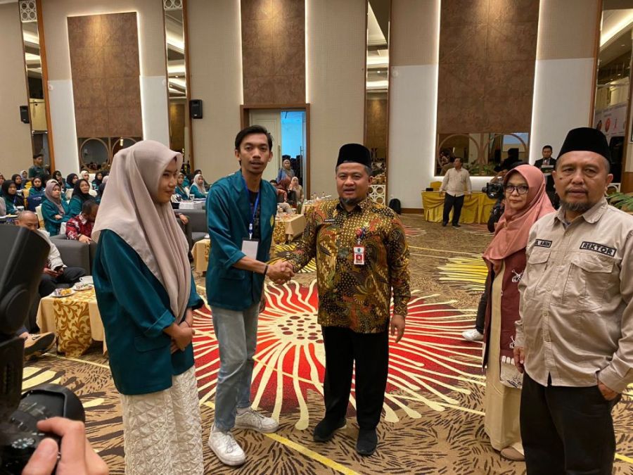 Mahasiswa Umri Penerima Beasiswa Pemprov Riau Diberikan Pelatihan Soft Skil