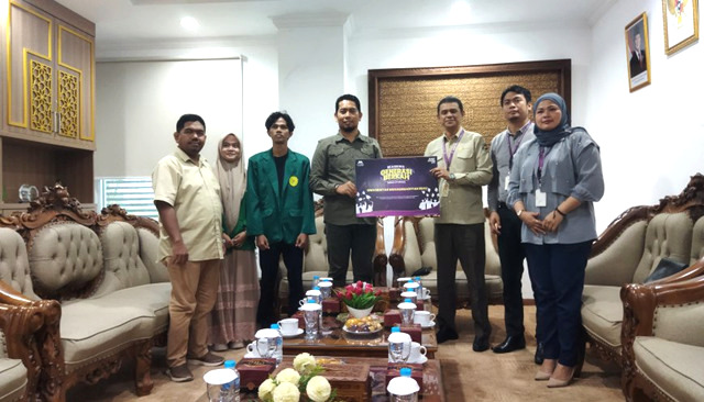 Mahasiswa UMRI Terima Beasiswa Bank Mega Syariah