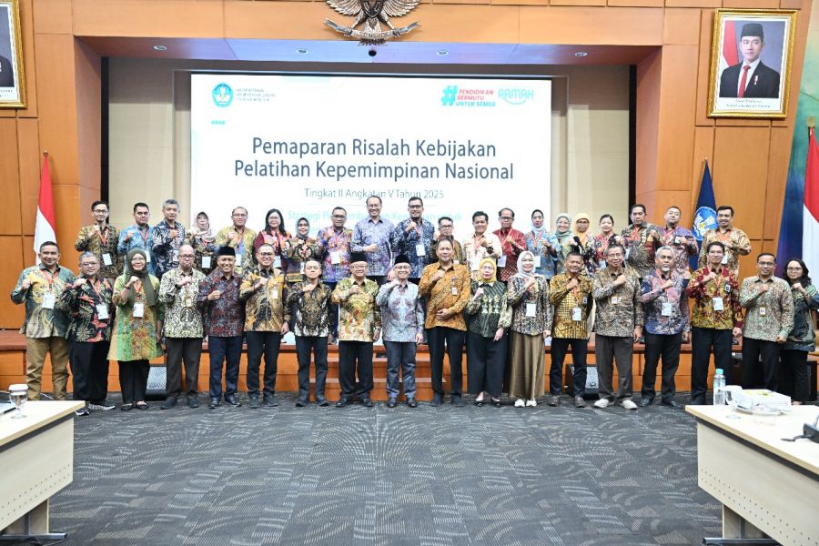 Mendikdasmen : Gotong Royong Sebagai Penguatan Kepemimpinan Strategis di Dunia Pendidikan