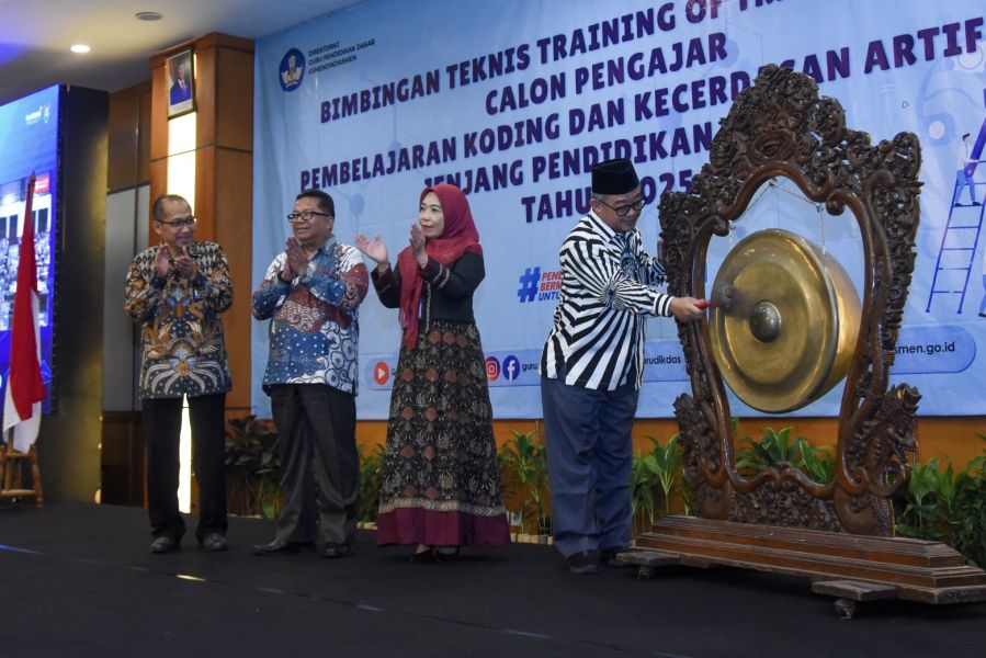 Mendikdasmen Tekankan Pentingnya Penguasaan Teknologi Digital dan Etika Penggunaan Digital