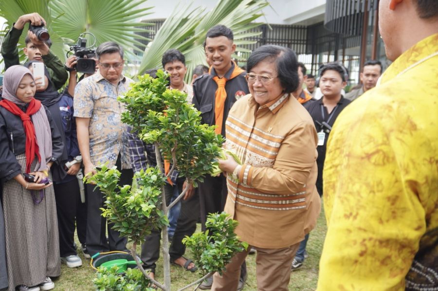 Menteri Siti Nurbaya Resmikan Kawasan Ekoriparian Umri