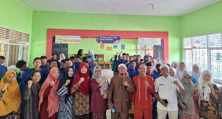 PHR Bersama FMIPA dan Kesehatan UMRI Tingkatkan Kompetensi Siswa SMKN 1 Pangkalan Kerinci