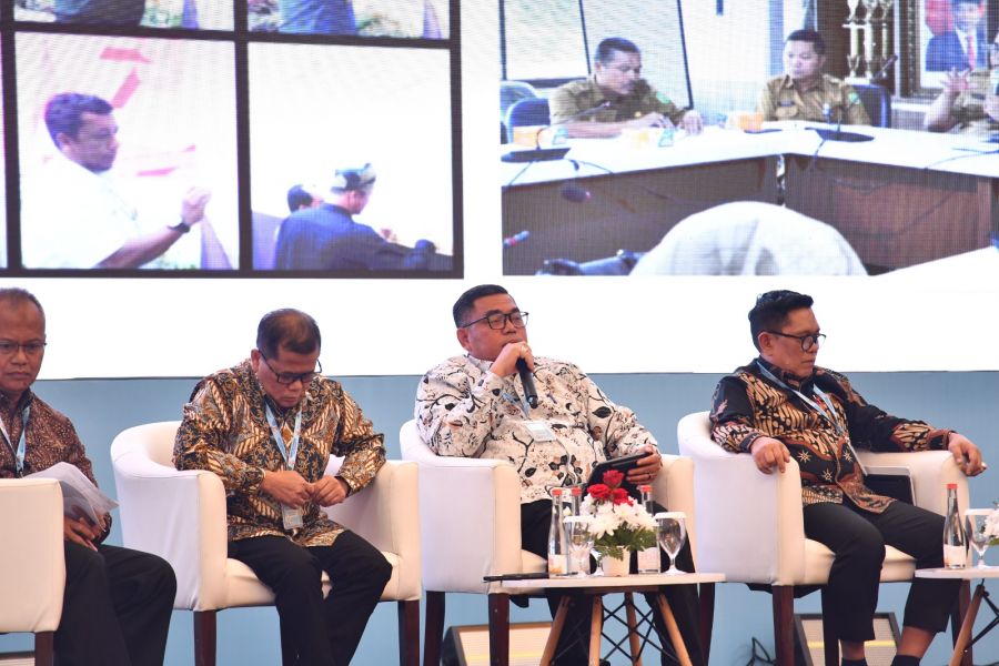 Plt Kadisdik Riau Jadi Narasumber Rakor Evaluasi Kebijakan Pendidikan Se - Indonesia