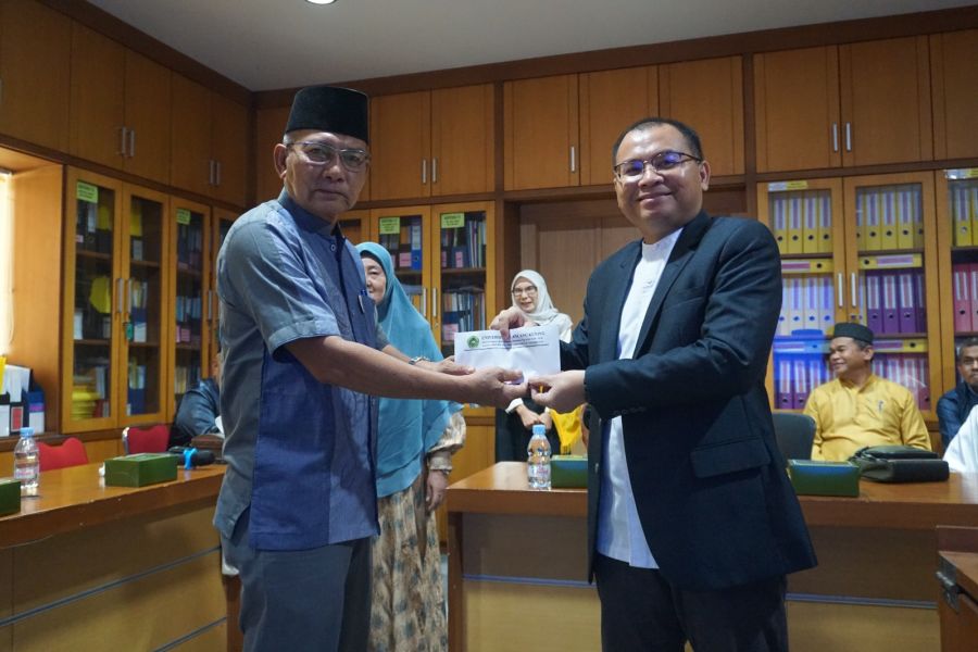 Prof Junaidi Doakan Jemaah Calon Haji Dosen Unilak Beribadah Dengan Lancar dan Selamat