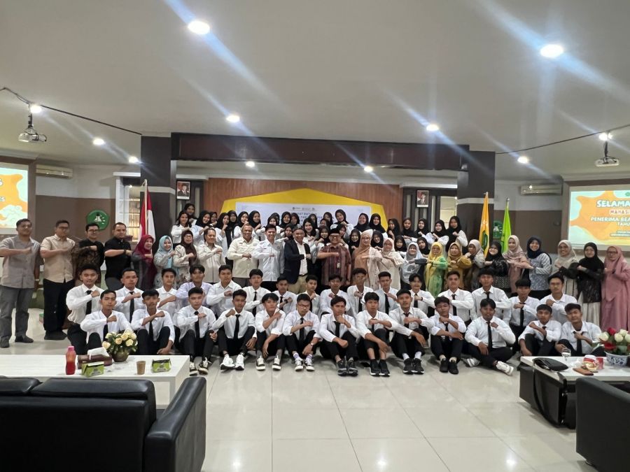 Rektor Junaidi Sambut 60 Mahasiswa Baru Penerima Beasiswa Sawit BPDPKS