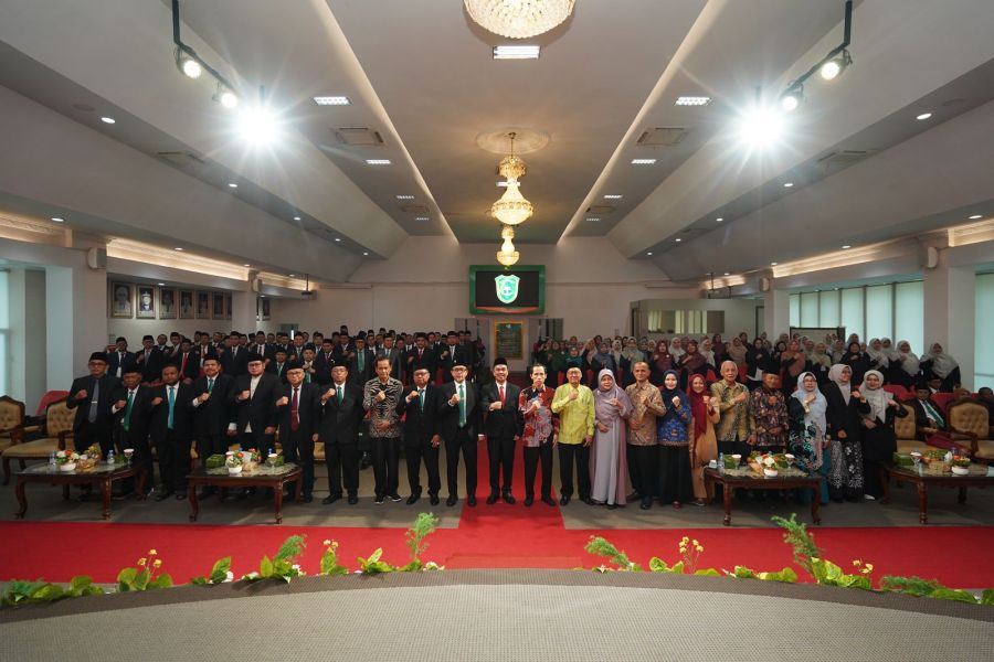 Sinergi Bersama, Rektor UIR lantik Pejabat Stuktural dilingkungan Kampus