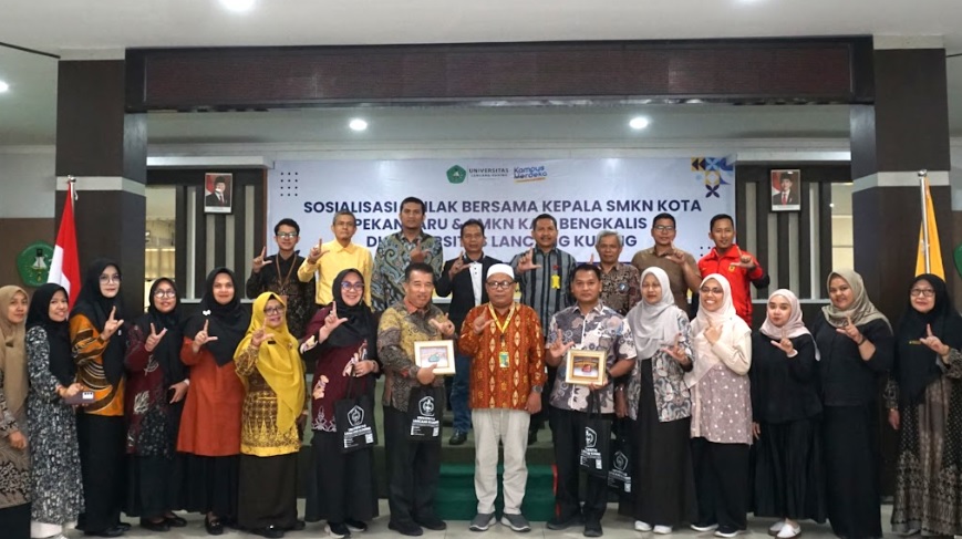 Sosialisasi Unilak Bersama SMKN Pekanbaru dan Bengkalis