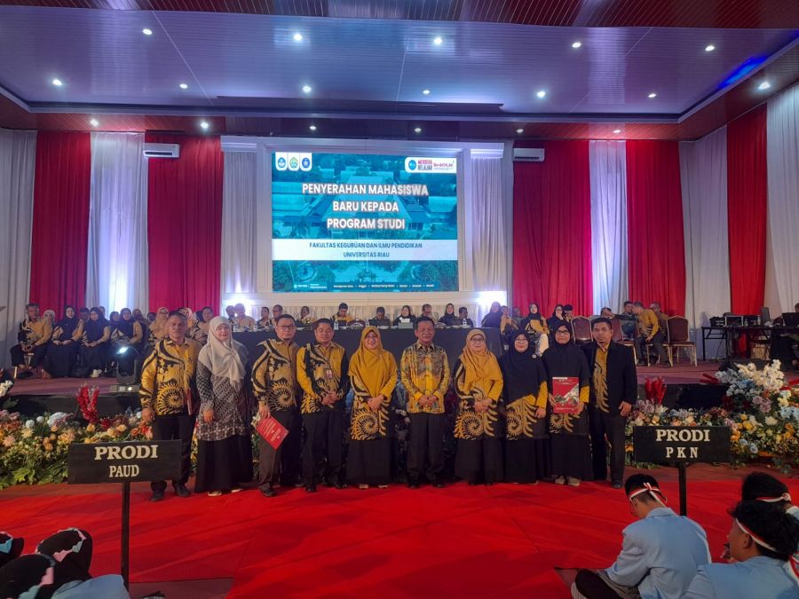 Tidak Hanya Menjadi Guru Profesional, Alumni FKIP UNRI Juga Dipersiapkan Menjadi Pengusaha Muda