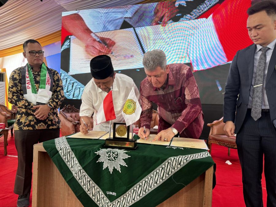 Umri dan Kedubes Palestina Teken MOU