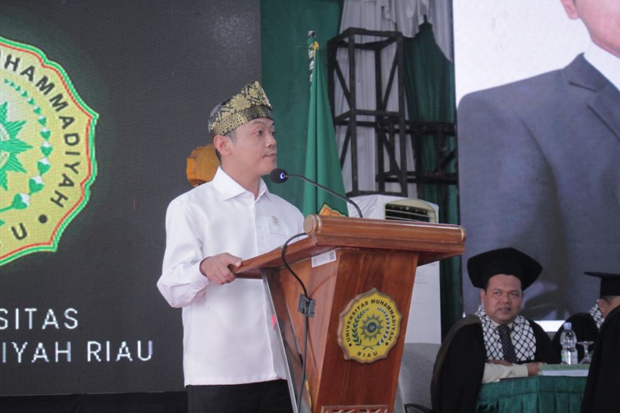 Wamendikdamen: Wisudawan Harus Benar-benar Siap Memasuki Dunia Baru Pasca Kuliah