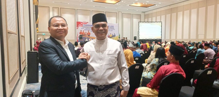 Yudisium ke-LXXI Fakultas Hukum Unilak Diikuti Ketua DPRD Riau